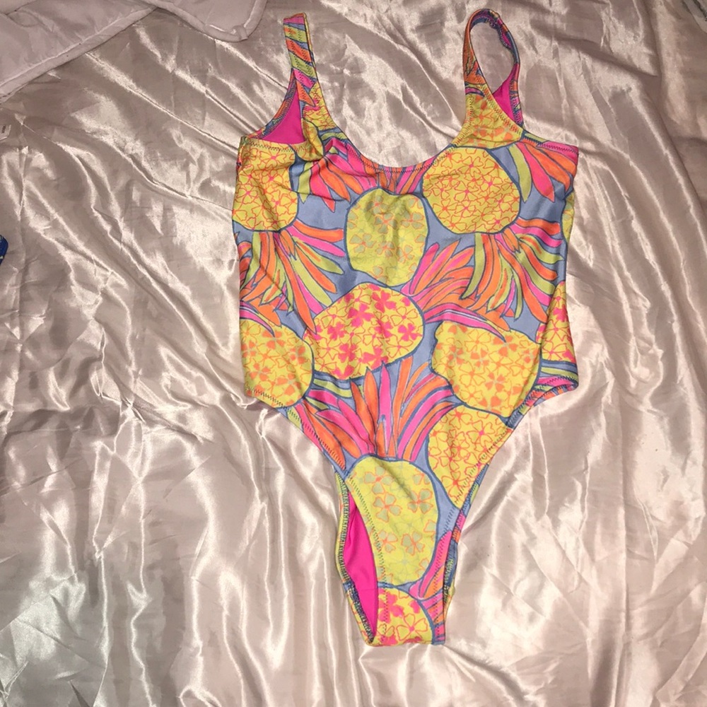 High leg chubbies swimsuit